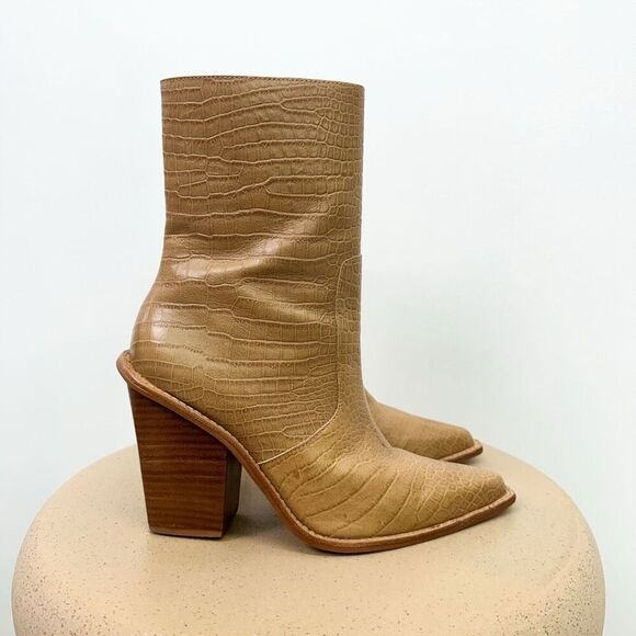 Matisse Women’s Tab Brown Camille Western Mid Calf Bootie - Picture 1 of 11